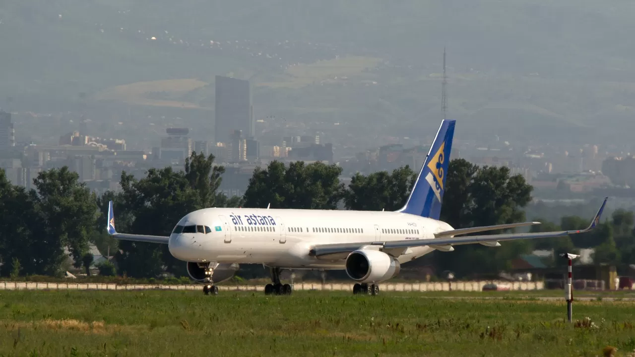 Air Astana вернула рейс в Алматы: задержка на 12 часов