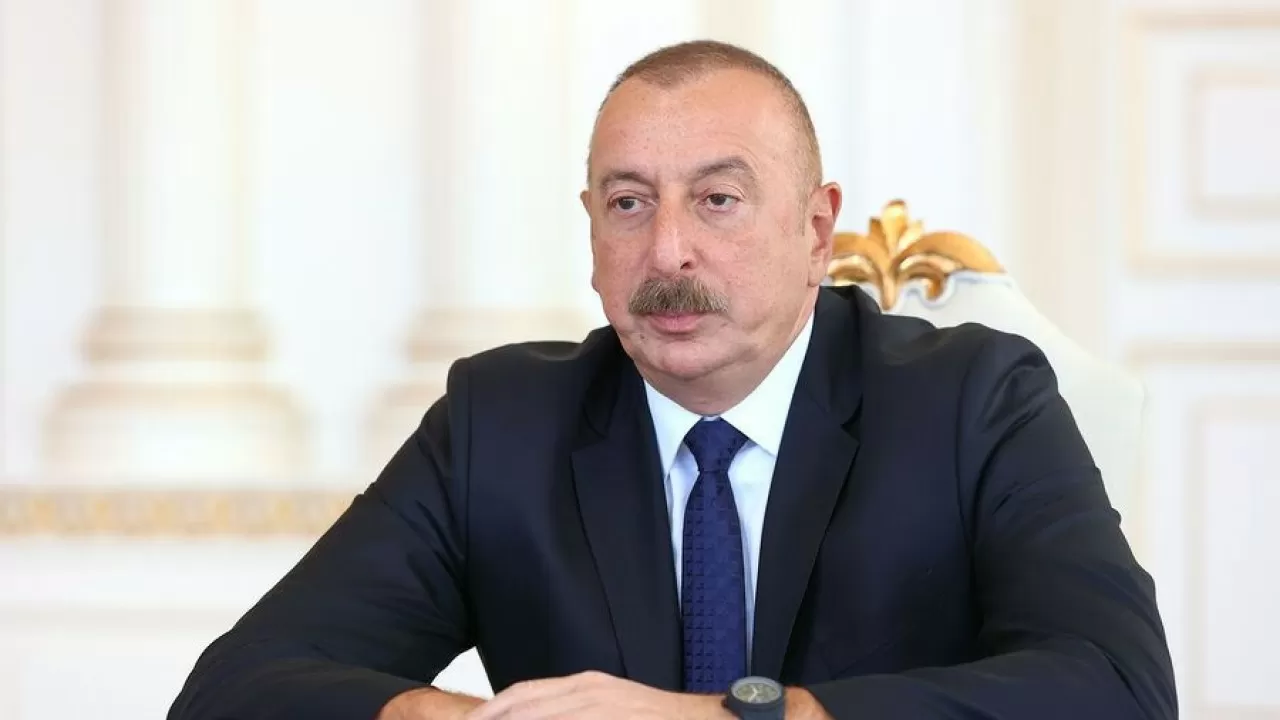 Президент Азербайджана рассказал о транзите грузов из Армении в Россию