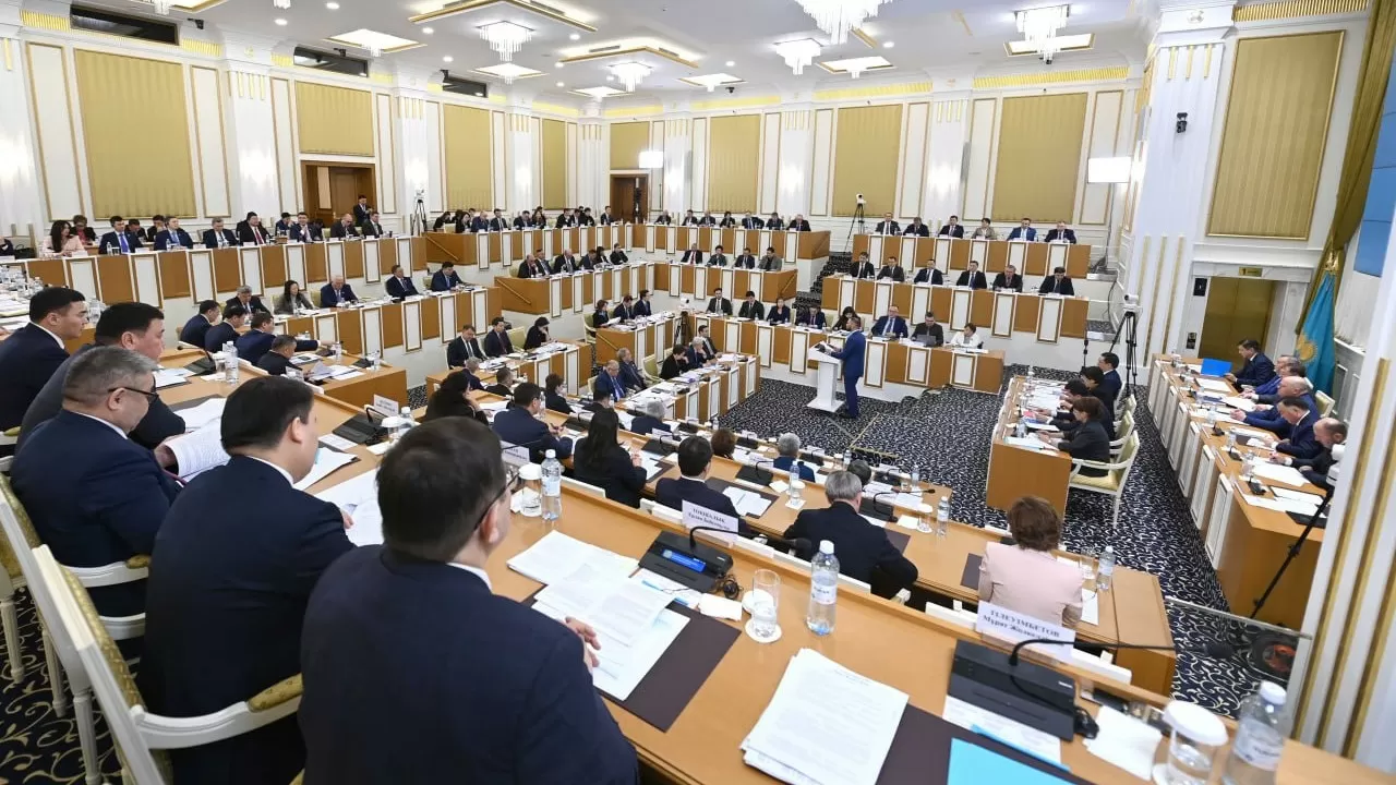 Представлен первый проект новой Конституции Казахстана 