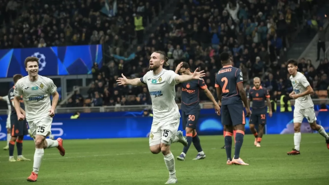 "Қайрат" негізгі құрамдағы 2 футболшысымен қоштасты