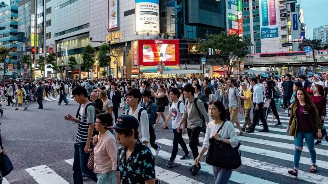 Реальная зарплата в Японии снижается одиннадцатый месяц подряд
