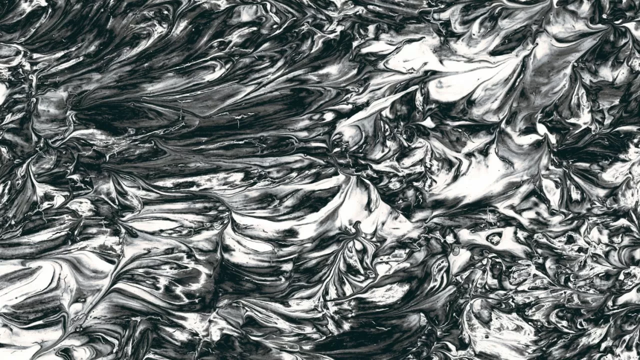 Серебро пробило планку 100 долларов за унцию: новый рекорд 