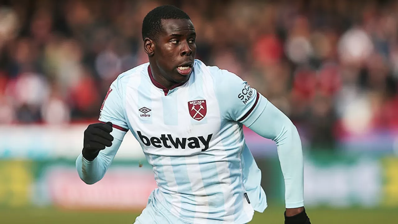 "Челсидің" бұрынғы қорғаушысы "Қайсарға" ауысуы мүмкін