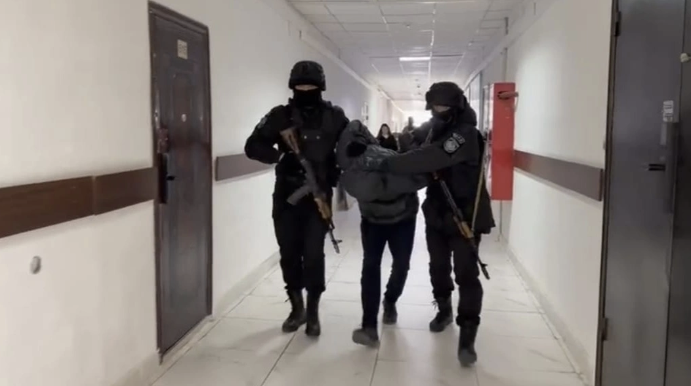 "Жолға таласқан": Шымкентте адам өліміне әкелген төбелес бойынша 4 күдікті ұсталды