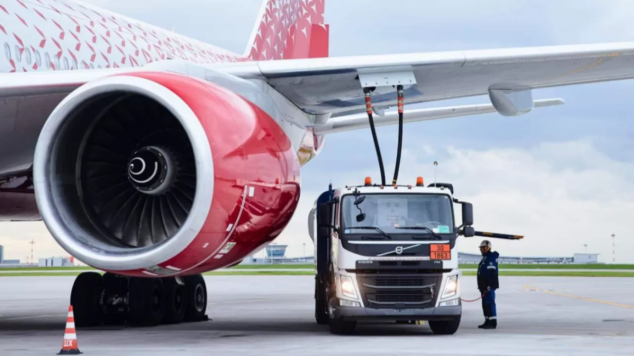 Казахстан снижает цены на авиатопливо для мировых авиакомпаний 