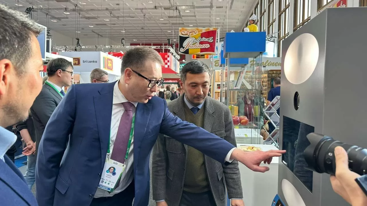 Арман Шаккалиев представил АПК Казахстана в Берлине