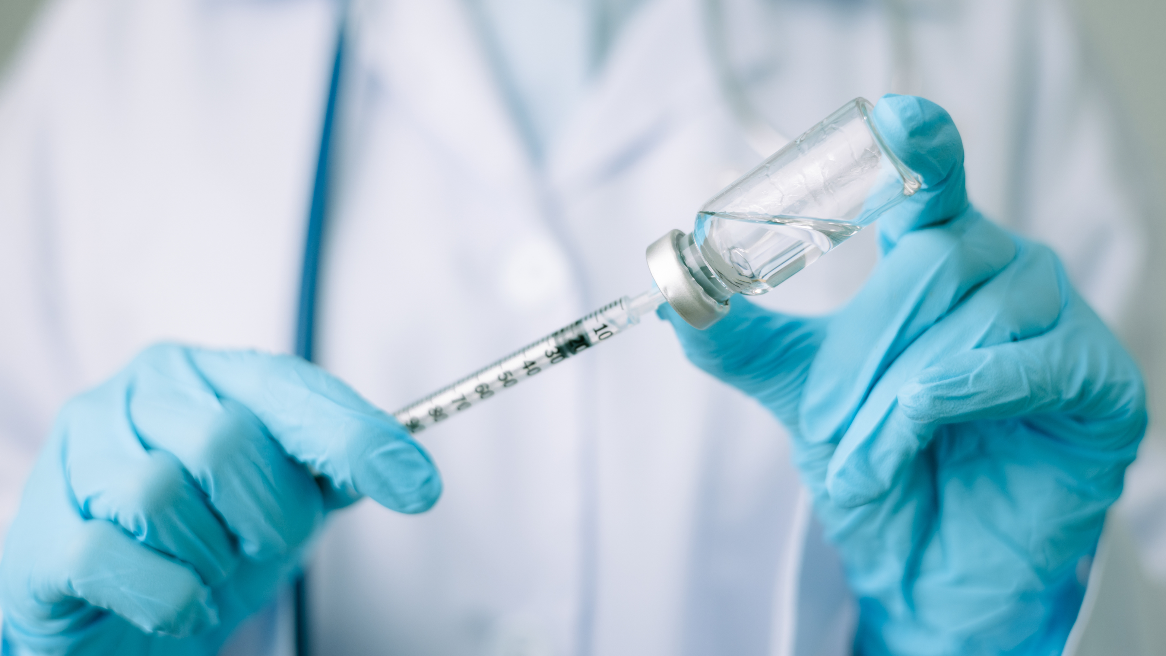 "Арзан вакцинаның кесірінен балалар ауруға шалдығады": Министрлік түсініктеме берді