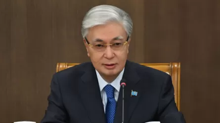 Безграмотный и алчный человек не может быть патриотом - президент 