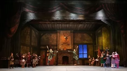 Абай атындағы опера және балет театры Сингапурде өнер көрсетеді