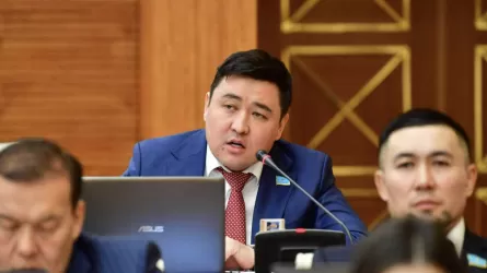 Көлікке заңсыз орнатылған Bi-LED шамдарға қатаң тыйым салу қажет &ndash; депутат 