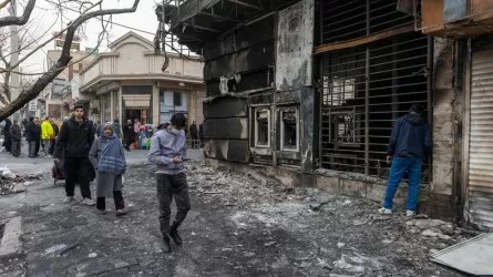 Число погибших в Иране cоставляет от 12 тыс. до 20 тыс. человек 