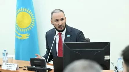 Айдарбек Қожаназаров: Конституциялық реформа жас ұрпақ пен экономиканың дамуына жол ашады
