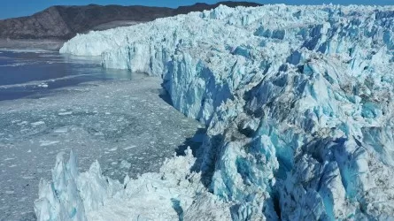 Названо время полного таяния ледяного купола Гренландии 