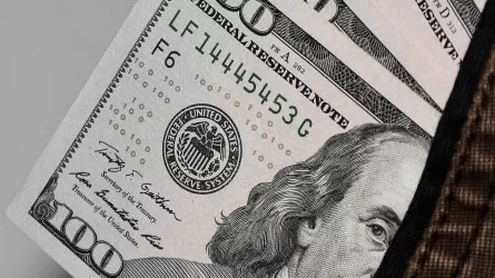 Где в Казахстане покупают доллары больше всего 