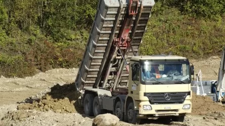 Большегрузы вернулись на дороги Казахстана 