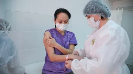 Новая петиция: повысят ли зарплату медсестрам в Казахстане? 