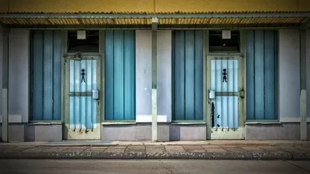 Очереди на АЗС и закрытые туалеты: названы проблемы курортов Казахстана 