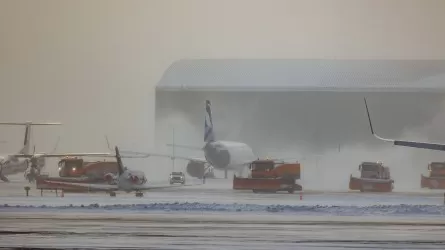 Буран накрыл Астану: есть ли задержки рейсов в аэропорту