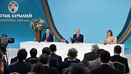 Токаев предложил закрепить внеочередные выборы президента 