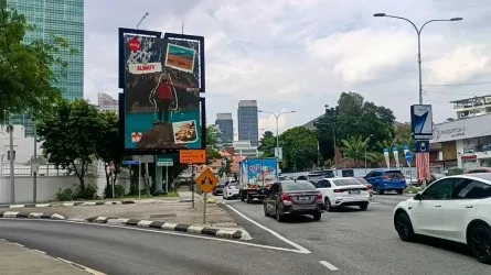 Алматы на билбордах Сингапура: горы и атмосфера города покоряют Азию 