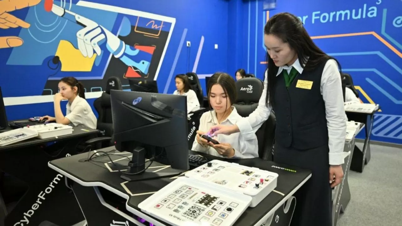 Елордада оқушылардың қауіпсіздігі мен тәртібі ЖИ камералары арқылы бақыланады