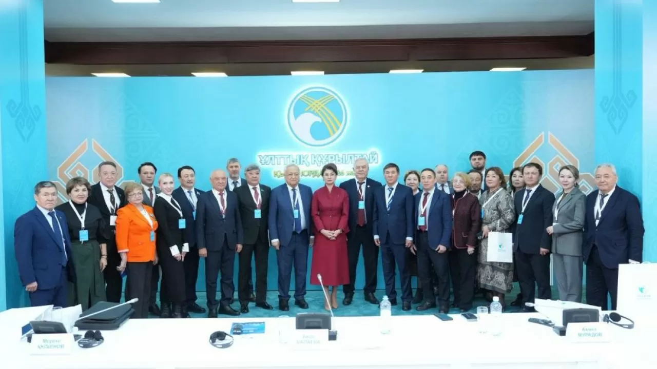 Ұлттық құрылтайдың секция отырысында әлеуметтік-мәдени дамудың өзекті мәселелері талқыланды