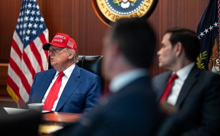 Трамп Иранмен бизнес жасайтын елдерді де тығырыққа тіреуге жақын