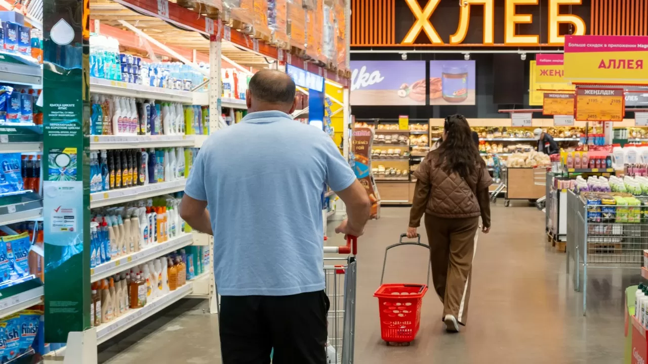 В Астане переписали цены на важные продукты