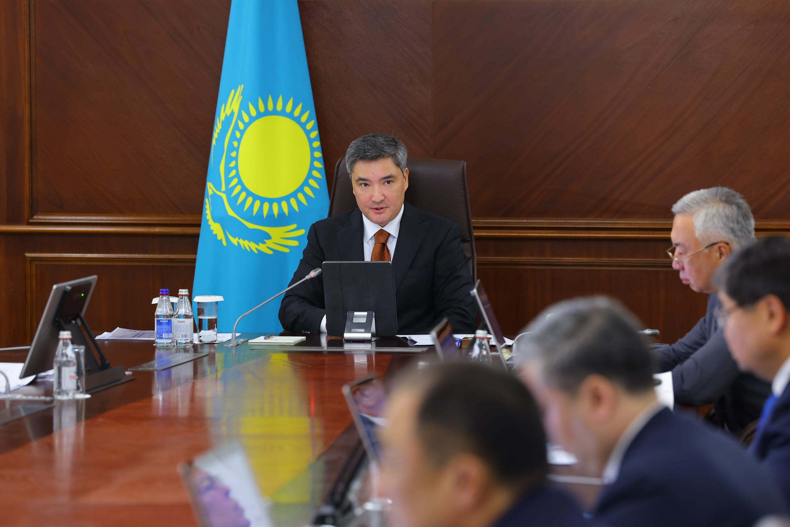 Олжас Бектенов Абай облысы әкімінің орынбасарын жауапқа тартуды тапсырды