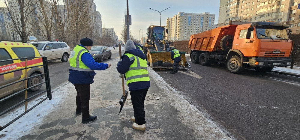 Шығыс Қазақстанда тазалық жұмыстарын жүргізіп жүрген жұмысшыны жүк тиегіш басып кетті
