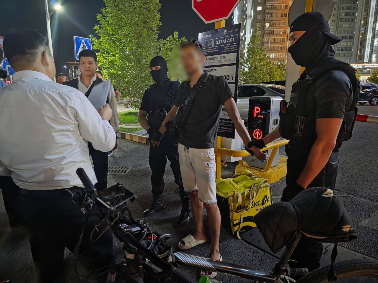 Шымкентте жасөспірімдерге интимді хабарлама жазған күдікті ұсталды
