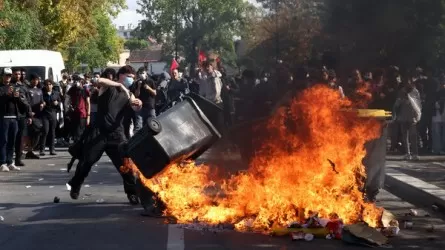 190 учеников пострадали с начала школьных протестов во Франции