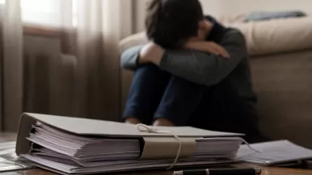 В области Абай расследуют более 100 эпизодов насилия над детьми с особыми потребностями