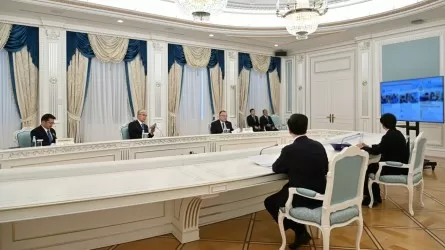 Токаев обсудил с Ли Кай-Фу масштабирование ИИ в образовании
