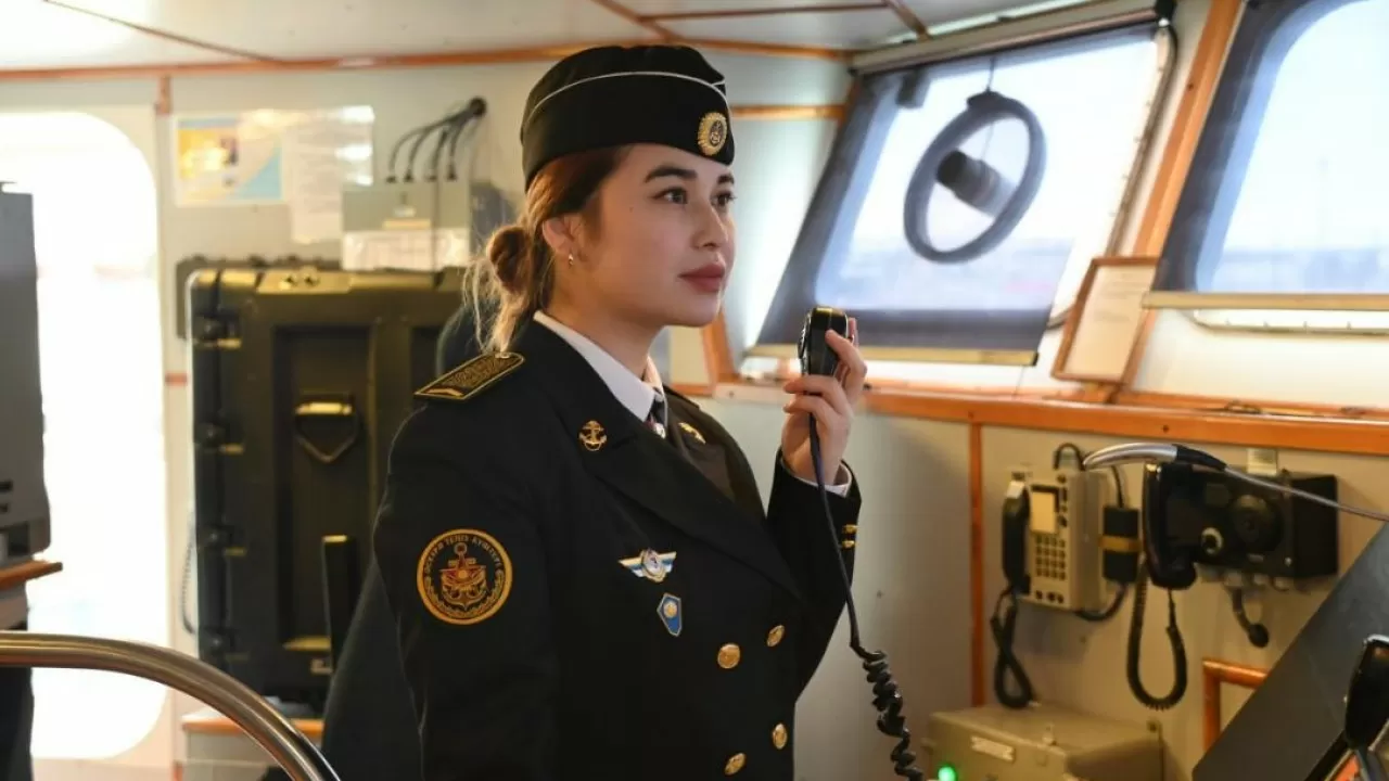 Самую яркую военнослужащую Казахстана выберут онлайн 