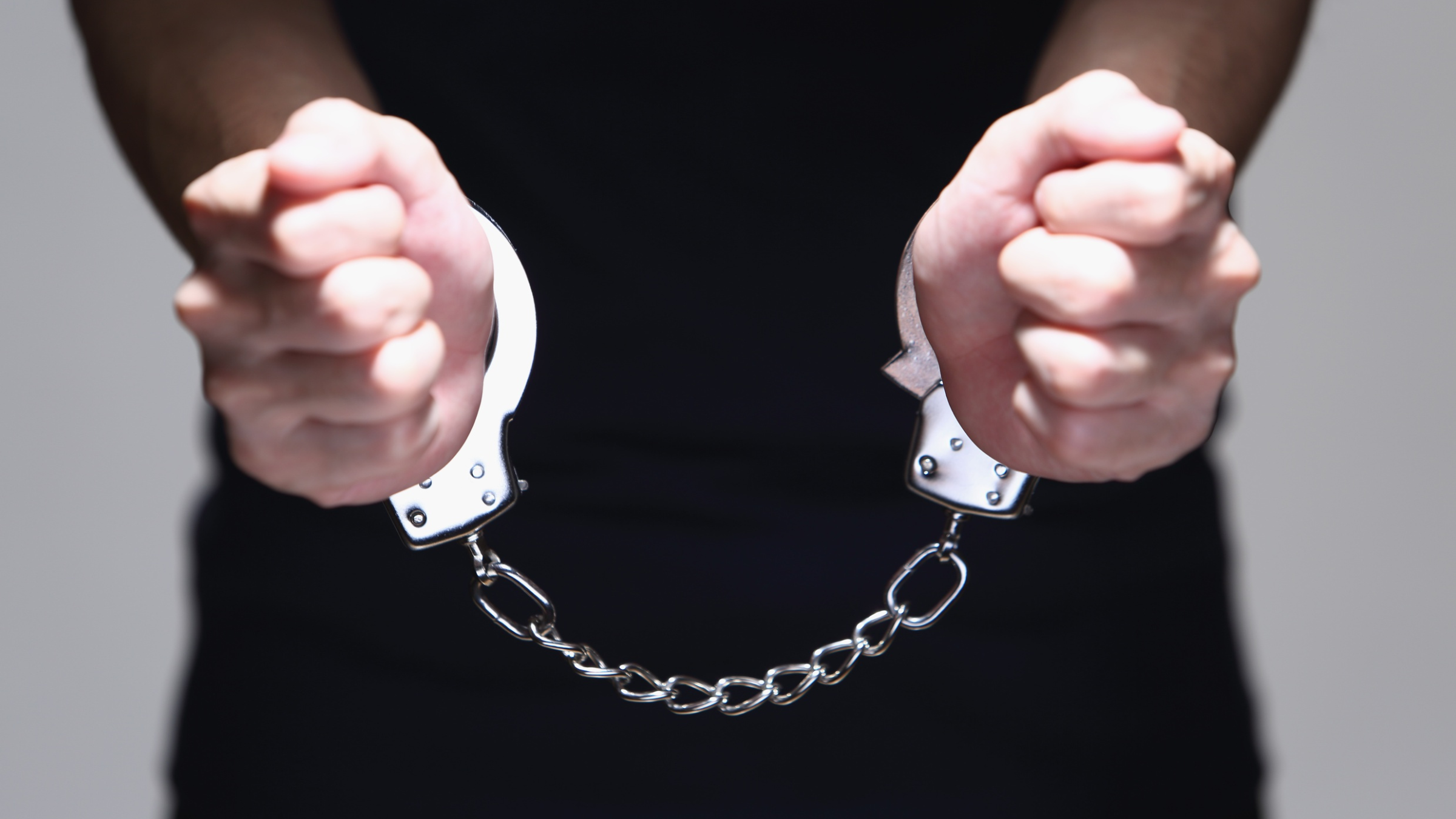 Қазақстанның табиғи байлығын шетелге заңсыз шығарған 3 күдікті қамауға алынды