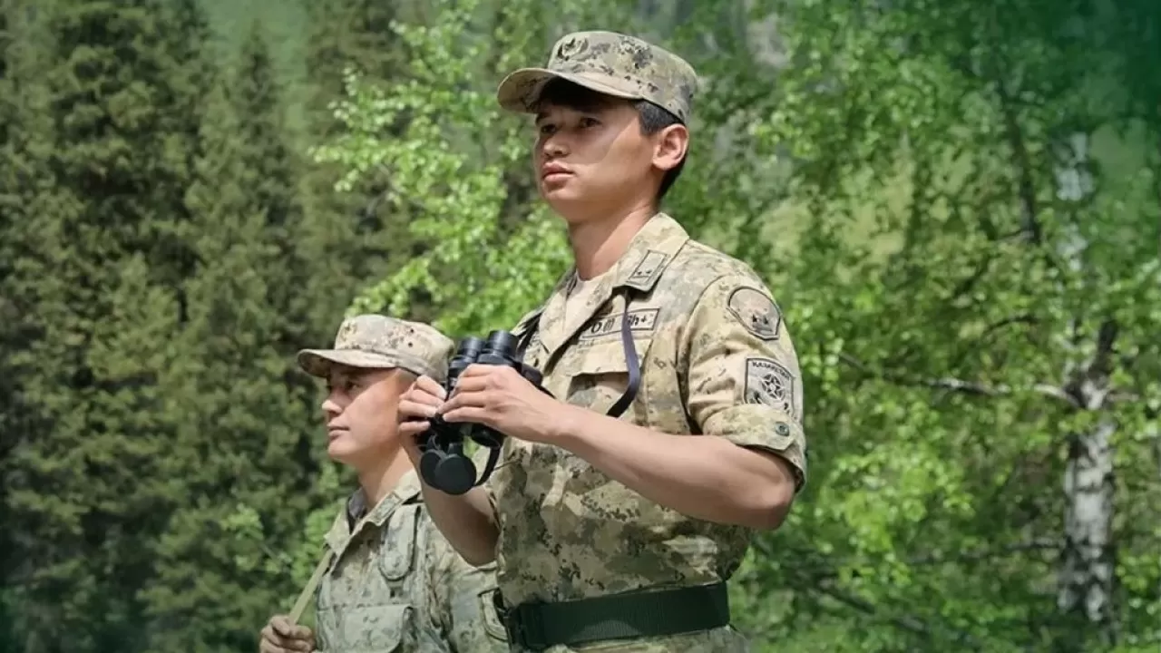 Шумовые гранаты и контрабанда на миллионы: пограничники КНБ подвели итоги