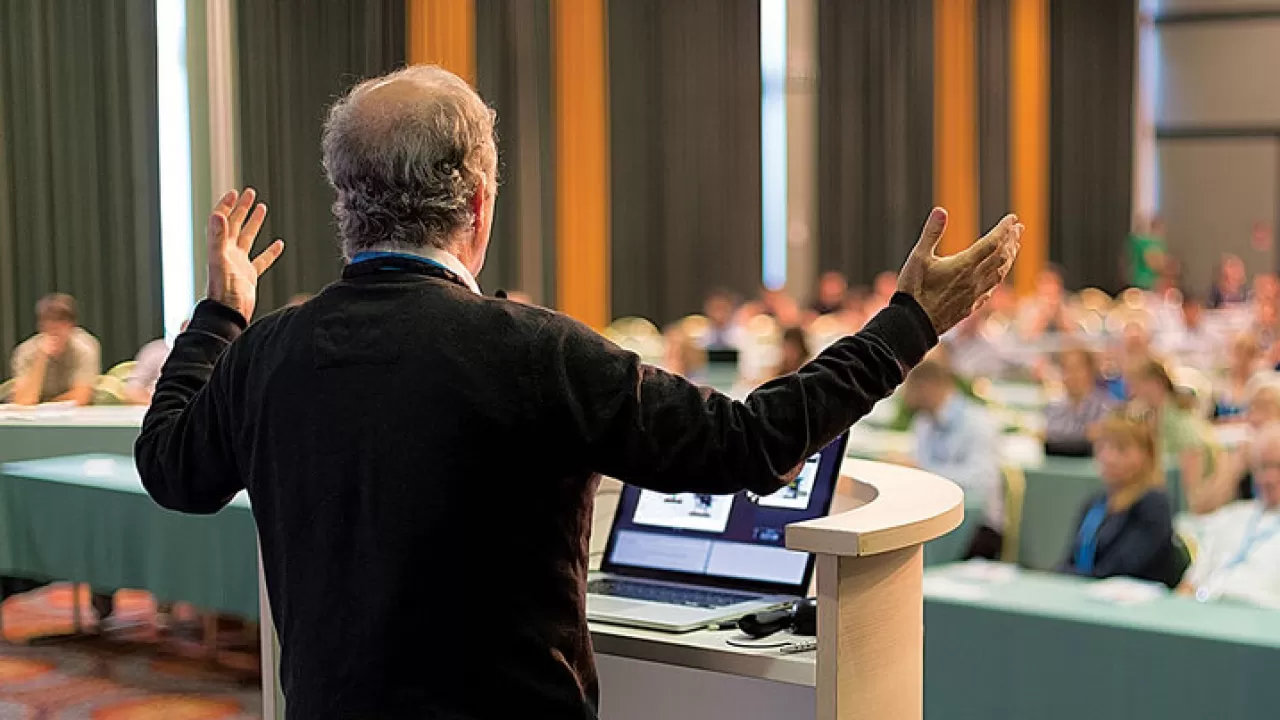 В Казахстане коучей вывели из "серой зоны"