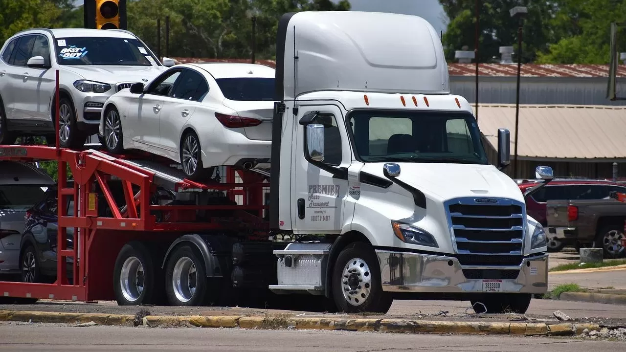 Авто из Китая хлынули в Казахстан: что происходит 