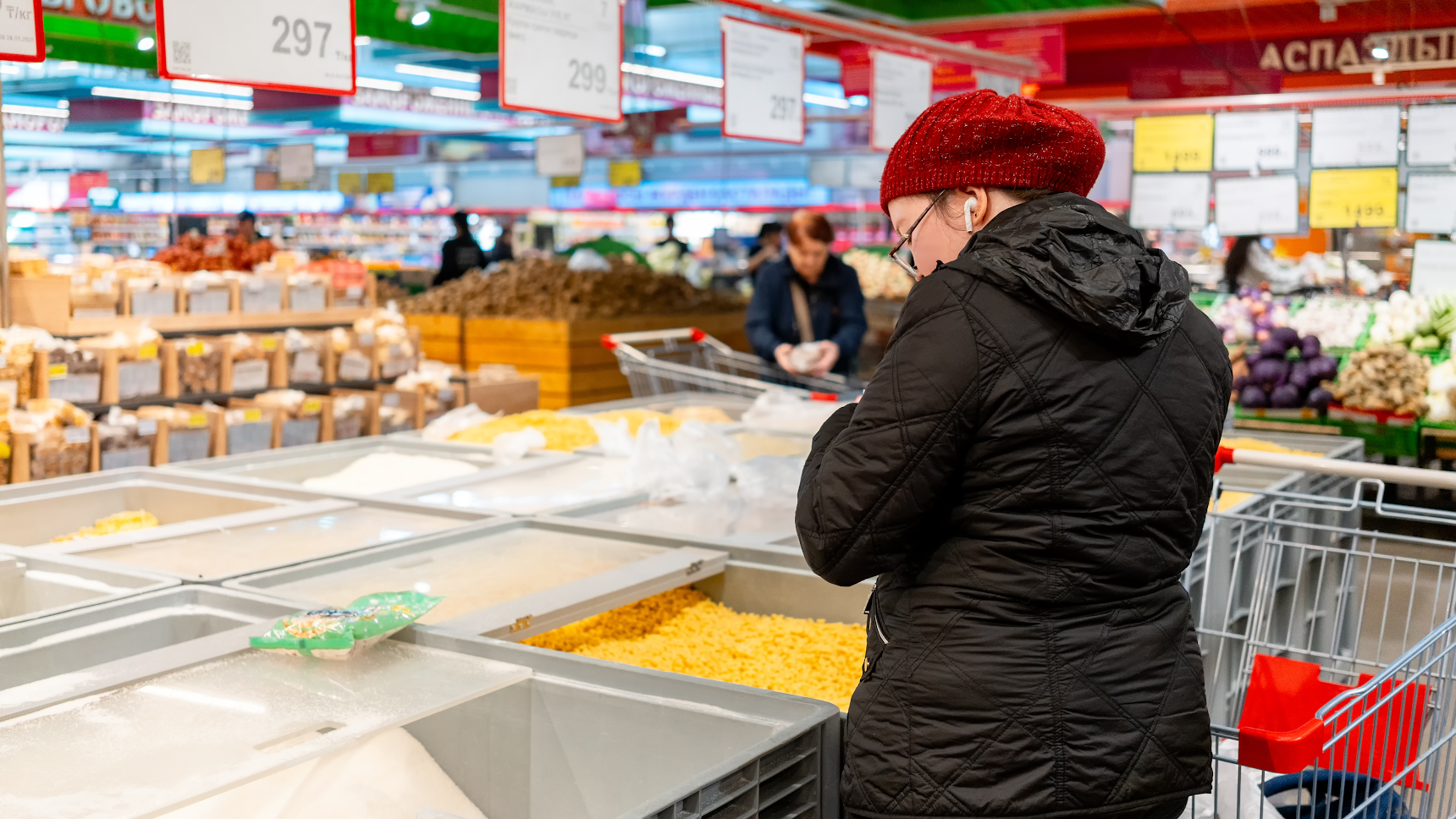 Супермаркеты Астаны переписывают ценники на основные продукты для населения