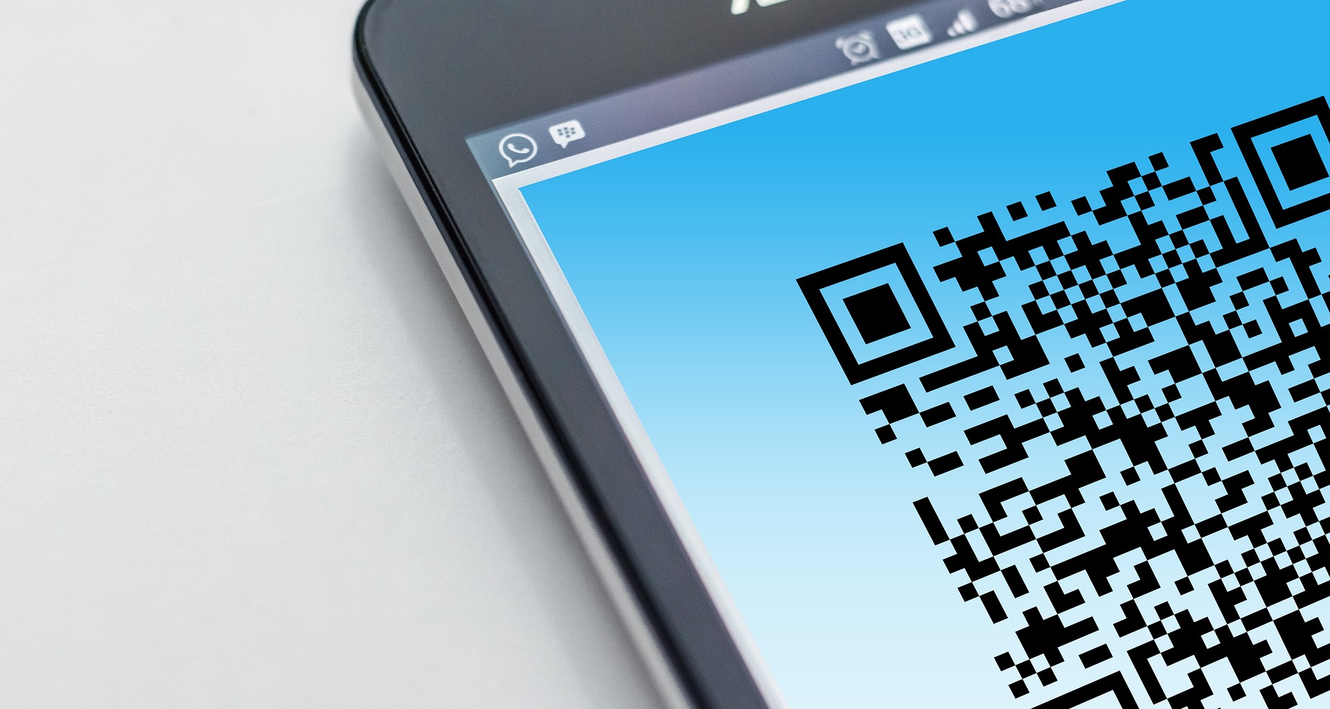 Нацбанк переводит платежи банков на единый QR-код
