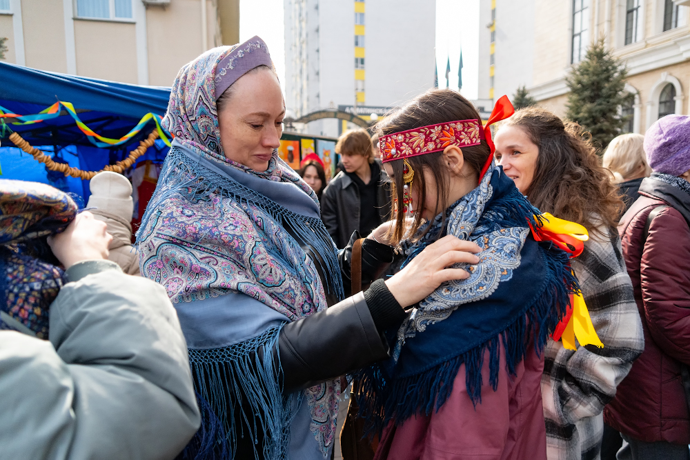Жители Казахстана проводили зиму