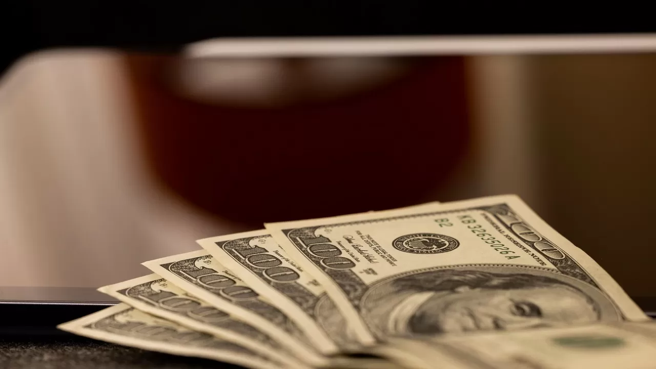 Курс доллара обновил локальный минимум 