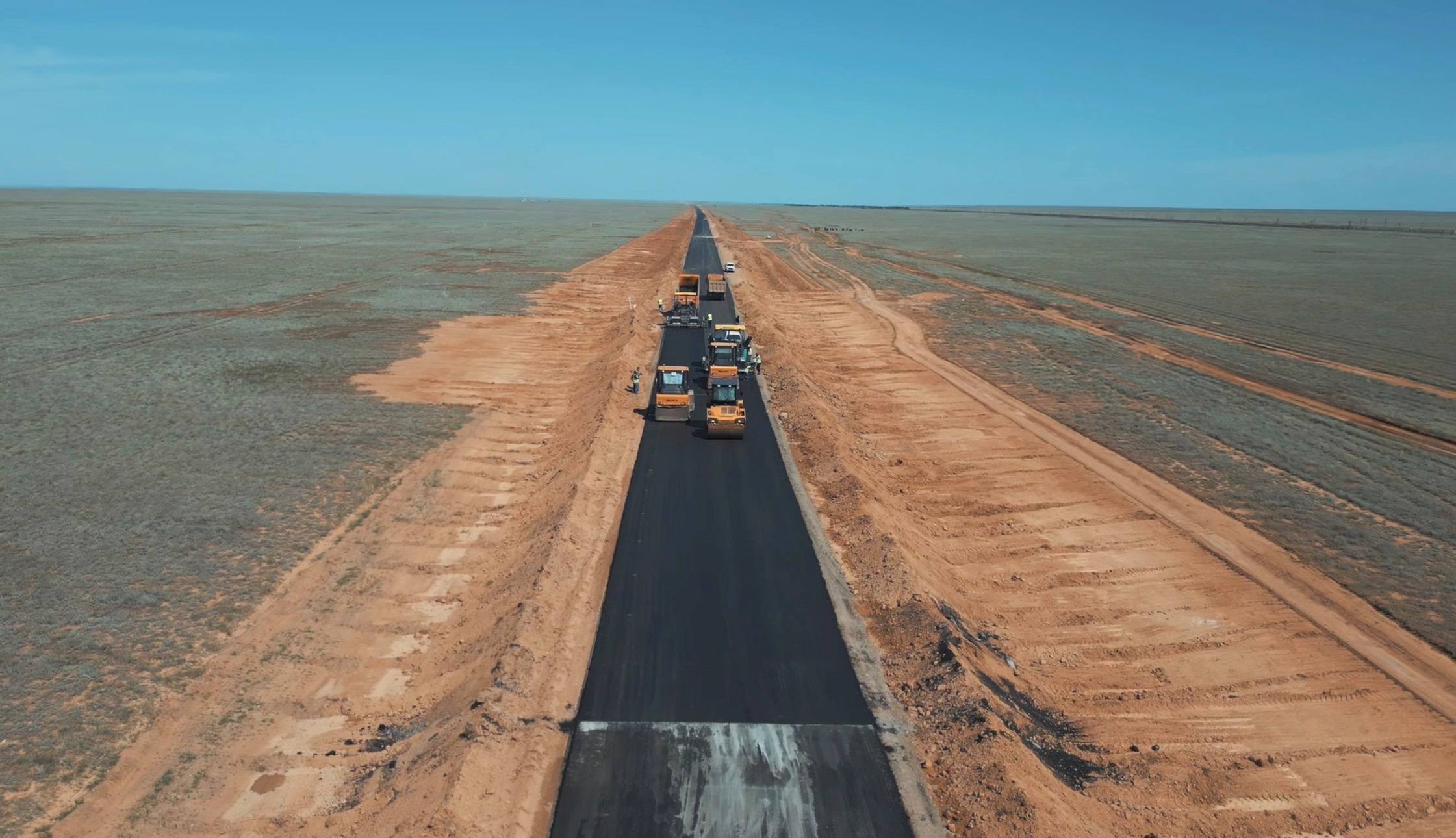 Депутат Астана мен Жезқазған арасын 2 есеге қысқартатын жаңа жол салуды ұсынды