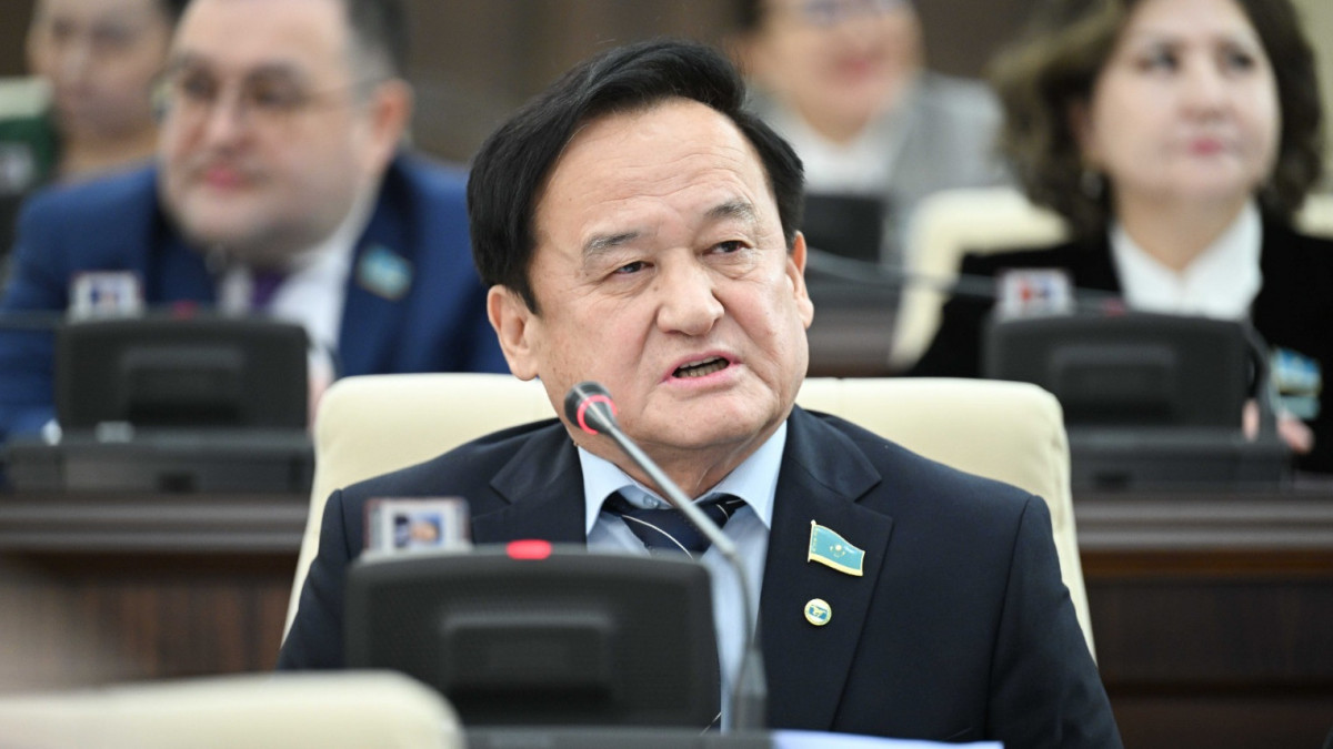 Тіл мәселесі ішкі саясаттан шығып, геосаяси құрал мен ықпал болып тұр &ndash; депутат