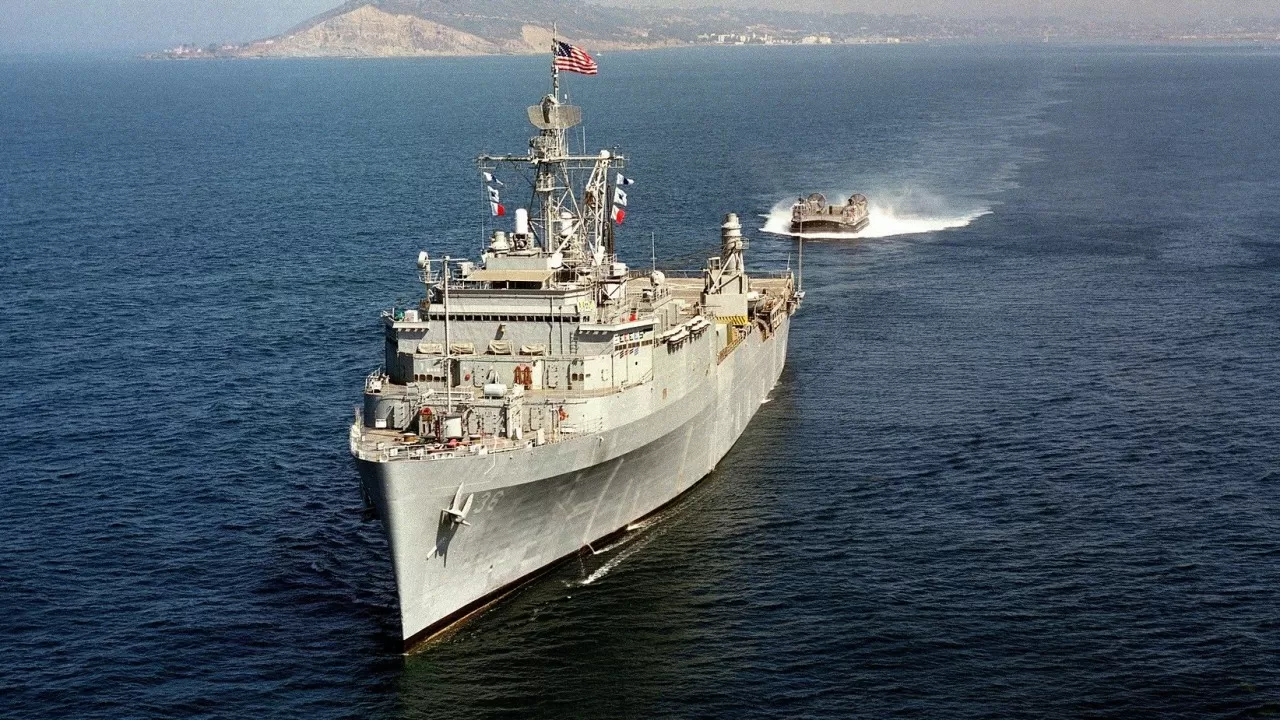 США уничтожили судно с наркотиками в океане: есть жертвы 