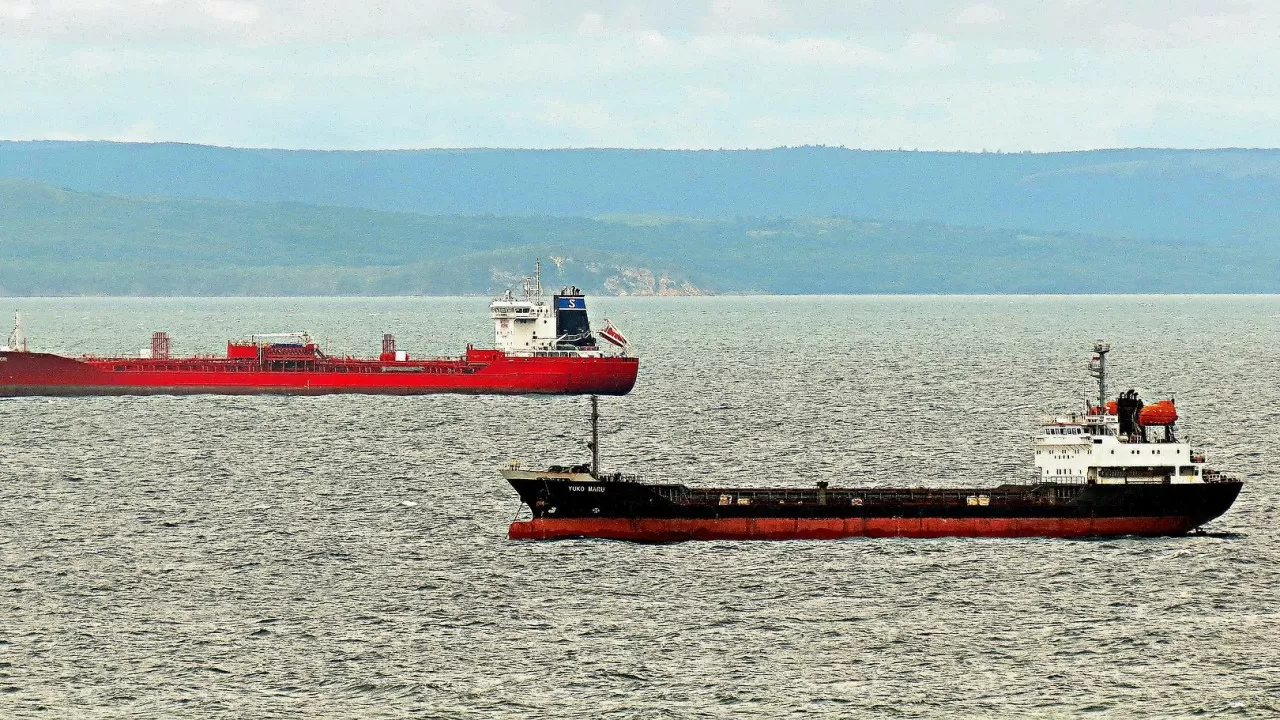 ЕС готовит новый жесткий удар по нефти РФ 