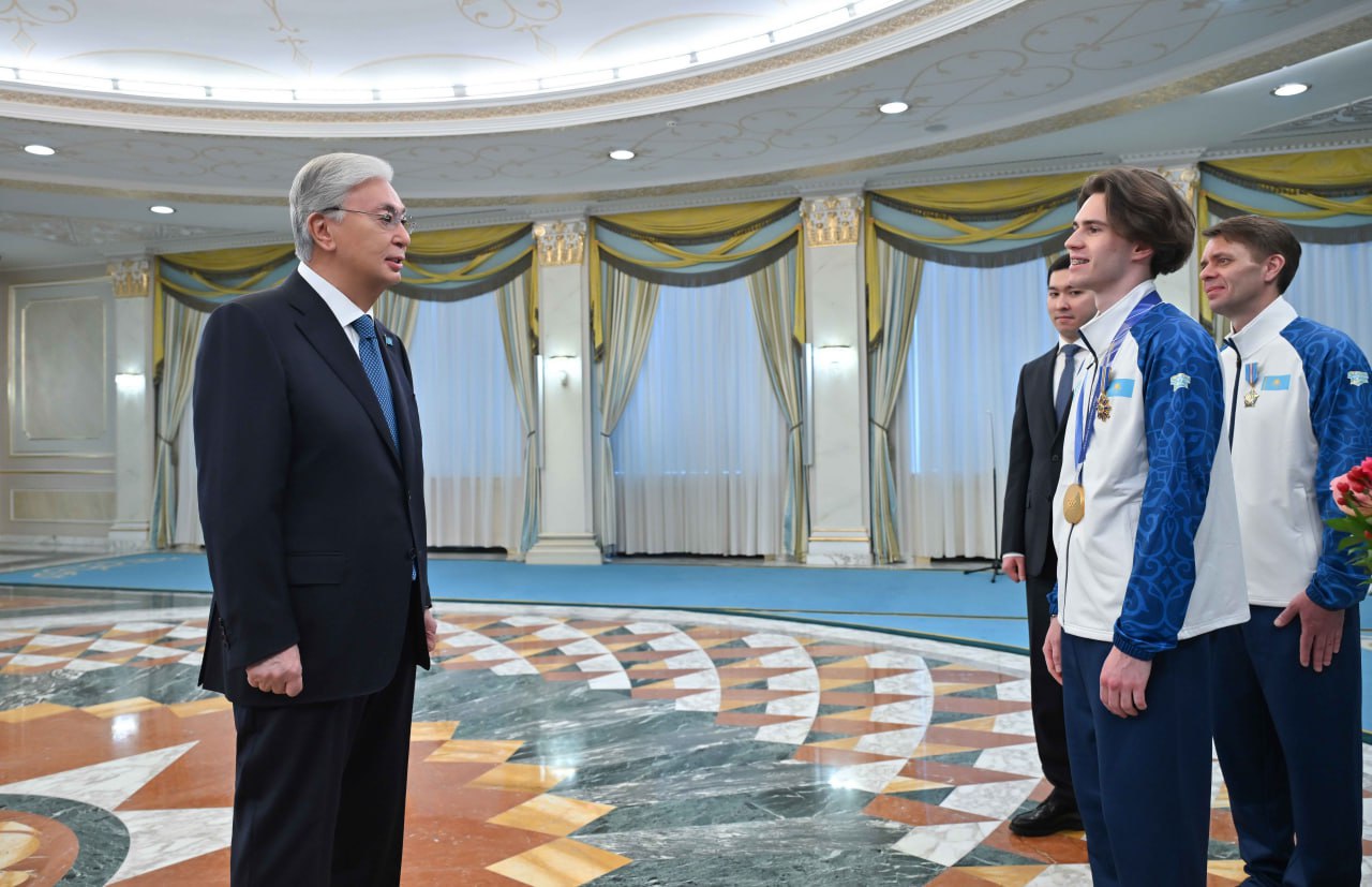 &laquo;32 жылдан кейін қол жеткізген тарихи жүлде&raquo;: Мемлекет басшысы Михаил Шайдоровты марапаттады