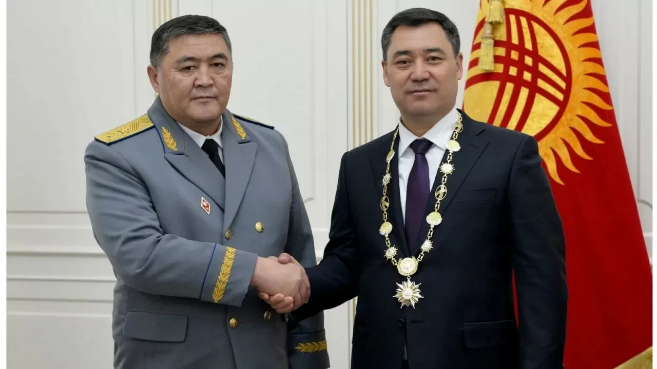 Выяснилось, почему рухнуло "двоевластие" в Кыргызстане