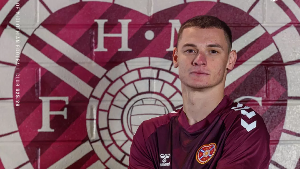 Ислам Чесноков "Хартс" сапында алғаш рет негізгі құрамда алаңға шықты